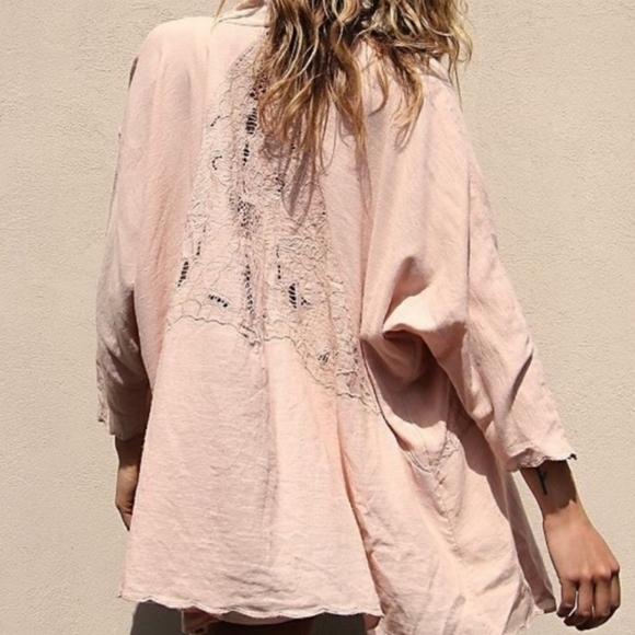 New Free People Cool Nights Crochet Conch Pink Cardigan Short Duster Kimono Sz S - Picture 4 of 16